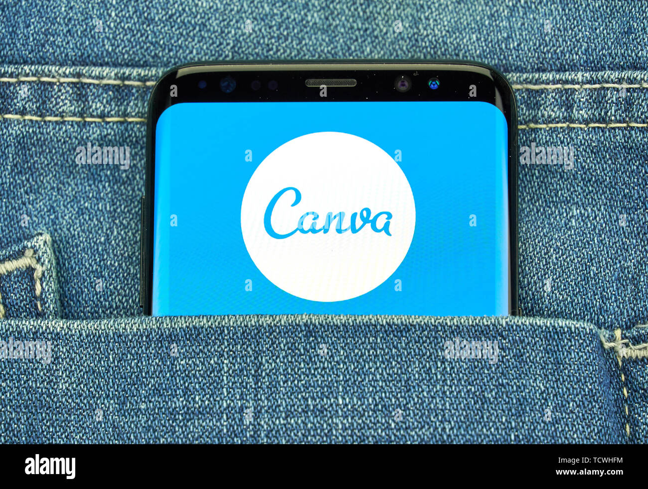 MONTREAL, KANADA - Dezember 23, 2018: Canva android app und Logo auf Samsung S8-Bildschirm. Canva ist ein grafik-design Anwendung, Werkzeug und Website Stockfoto