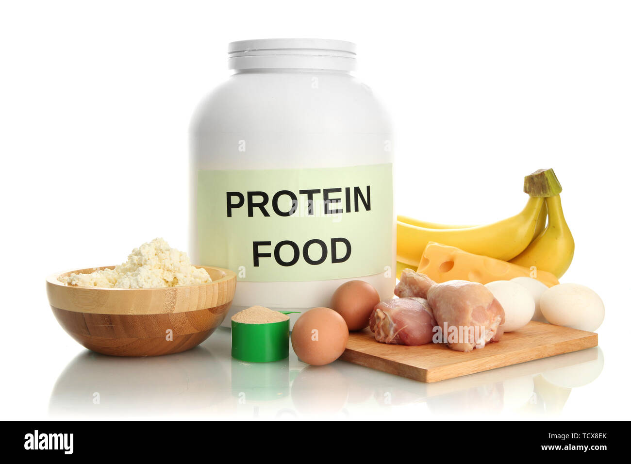 Jar von Protein Pulver und Lebensmittel mit Eiweiß, isoliert auf weißem Stockfoto