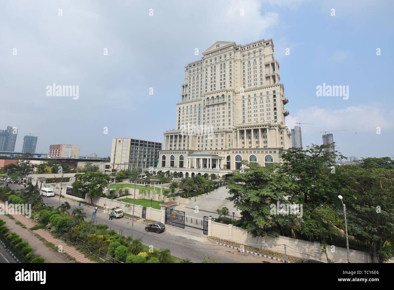 Kolkata, Indien. 10 Juni, 2019. ITC Royal Bengal. Einen Tag vor der Eröffnung des neuen 133 Meter Höhe Hotel mit 456 Zimmern im ITC Sonar und ITC Royal B Stockfoto