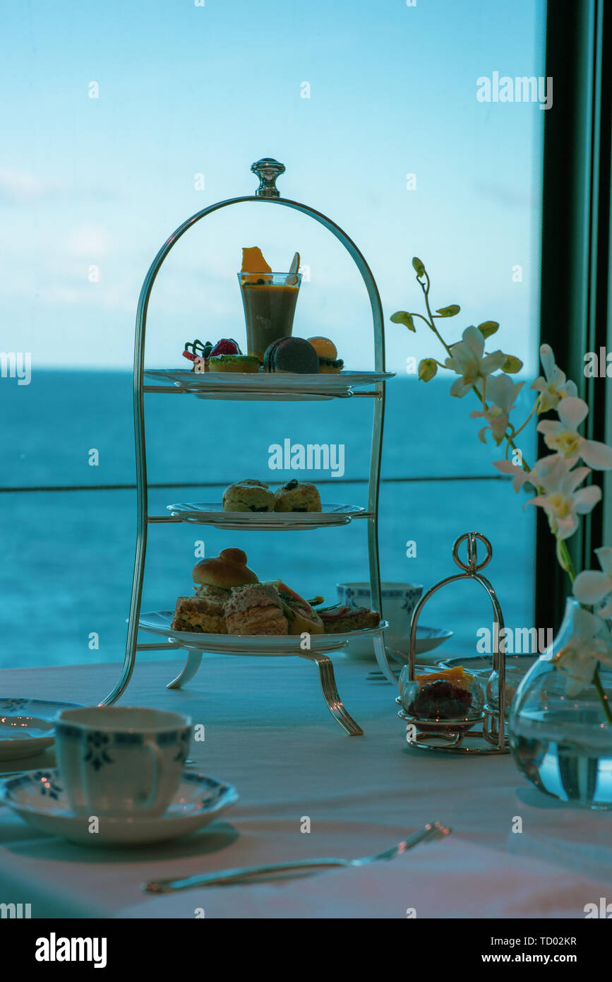 Der englische Nachmittagstee traditionellen chinesischen Tee + Western Desserts Stockfoto