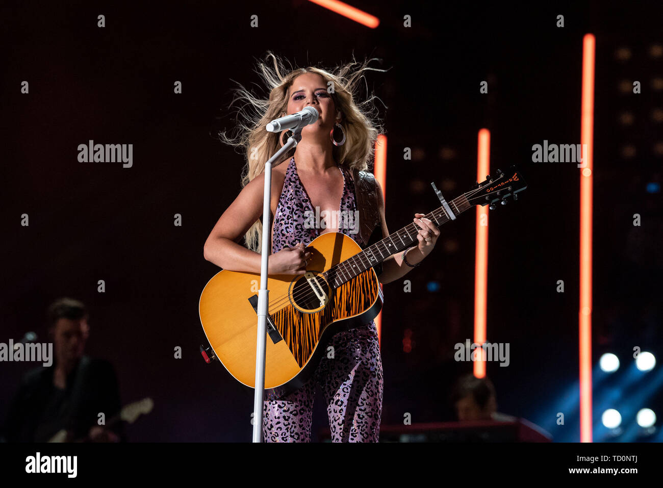 NASHVILLE, TENNESSEE - Juni 09: Maren Morris führt auf der Bühne für Tag 4 der 2019 CMA Music Festival am 09 Juni, 2019 in Nashville, Tennessee. Foto: Andrew Wendowski für imageSPACE/MediaPunch Stockfoto