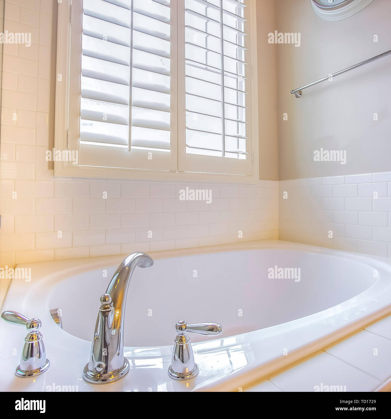 Badezimmer Uhr Stockfotos und -bilder Kaufen - Alamy