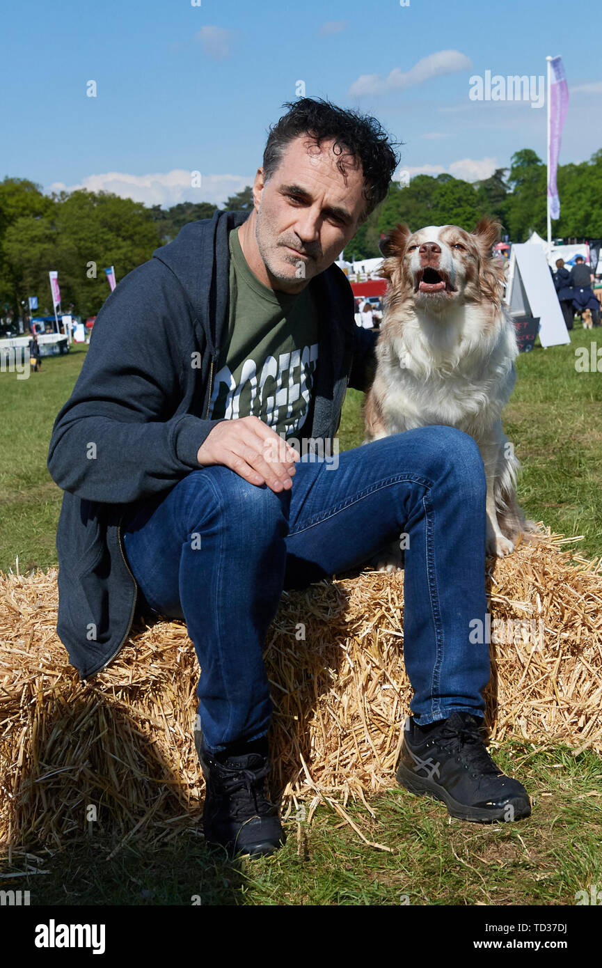 Claire Blading und Supervet Noel Fitzpatrick besuchen Dogfest South at Knebworth House statt. Mit: Noel Fitzpatrick Wo: Knebworth, Großbritannien Wann: 11. Mai 2019 Credit: WENN Stockfoto