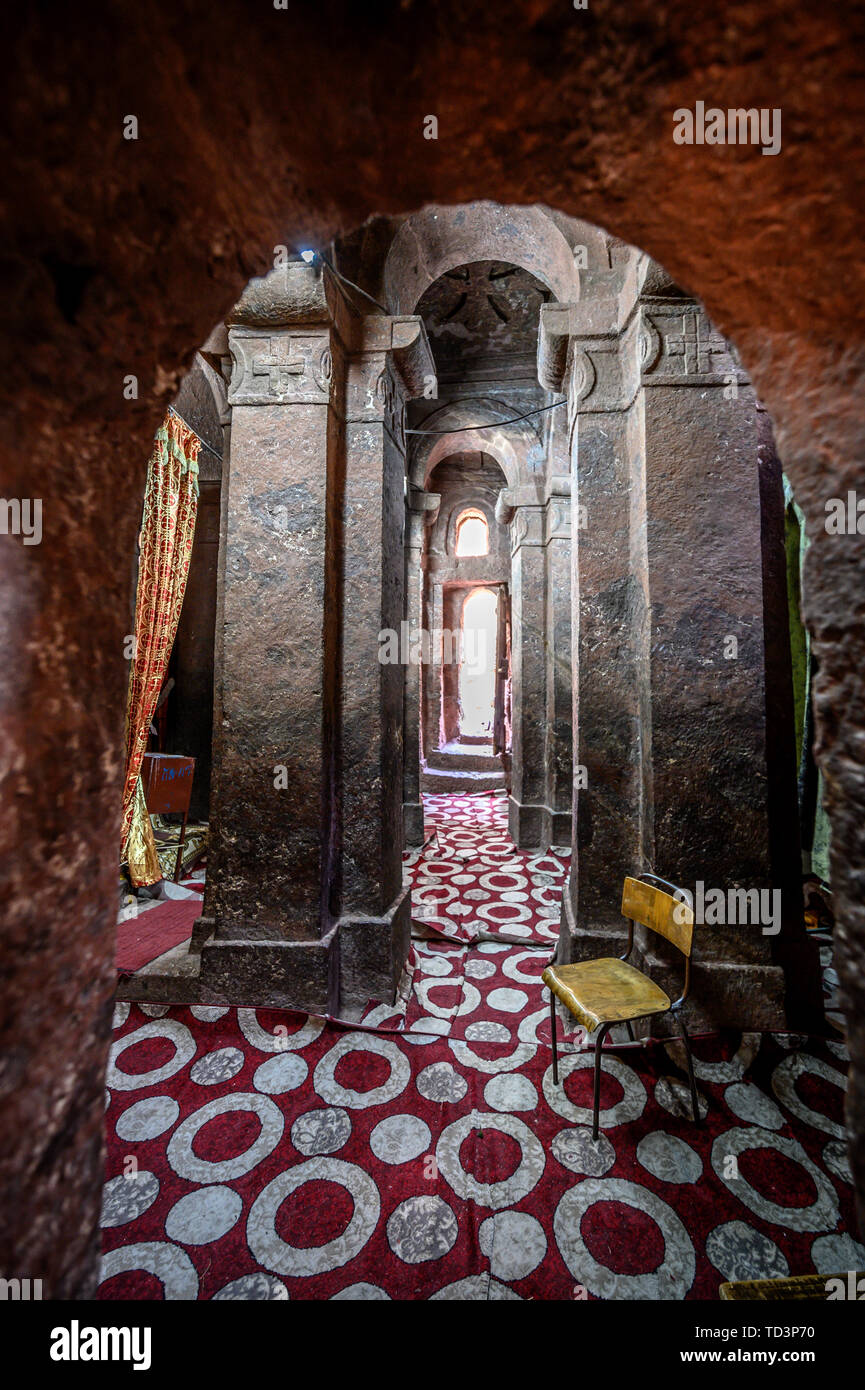 Felsen gehauen monolithische Kirche von Bet Golgotha (Haus von Golgota Mikael), für seine Kunst bekannt und sagte, daß das Grab von König Lalibela zu enthalten) in Lalibela Stockfoto