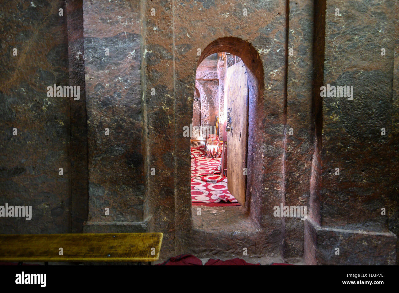 Felsen gehauen monolithische Kirche von Bet Golgotha (Haus von Golgota Mikael), für seine Kunst bekannt und sagte, daß das Grab von König Lalibela zu enthalten) in Lalibela Stockfoto