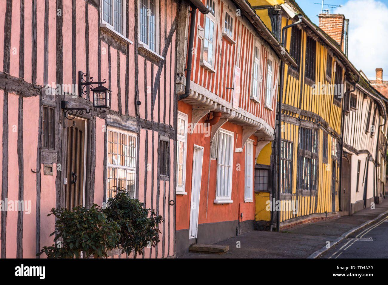 Bunte Fachwerkhäuser in der Water Street Teil des Historischen Wolle Dorf Lavenham, Suffolk, England, Vereinigtes Königreich, Europa Stockfoto