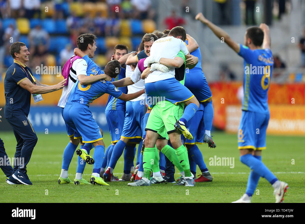 Gdynia, Polen. 11 Juni, 2019. Spieler der Ukraine feiern, nachdem die FIFA U 20 Wm Halbfinale zwischen der Ukraine und Italien in Gdynia, Polen, 11. Juni 2019. Die Ukraine gewann 1:0 die Endrunde zu geben. Credit: Piotr Matusewicz/Xinhua/Alamy leben Nachrichten Stockfoto