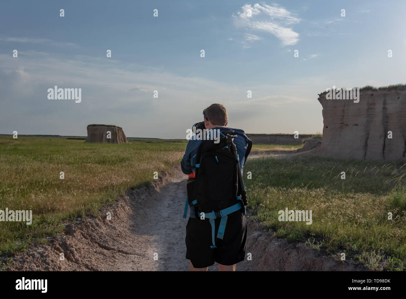 Menschen machen Fotos in Badlands Backcountry Bereich Stockfoto