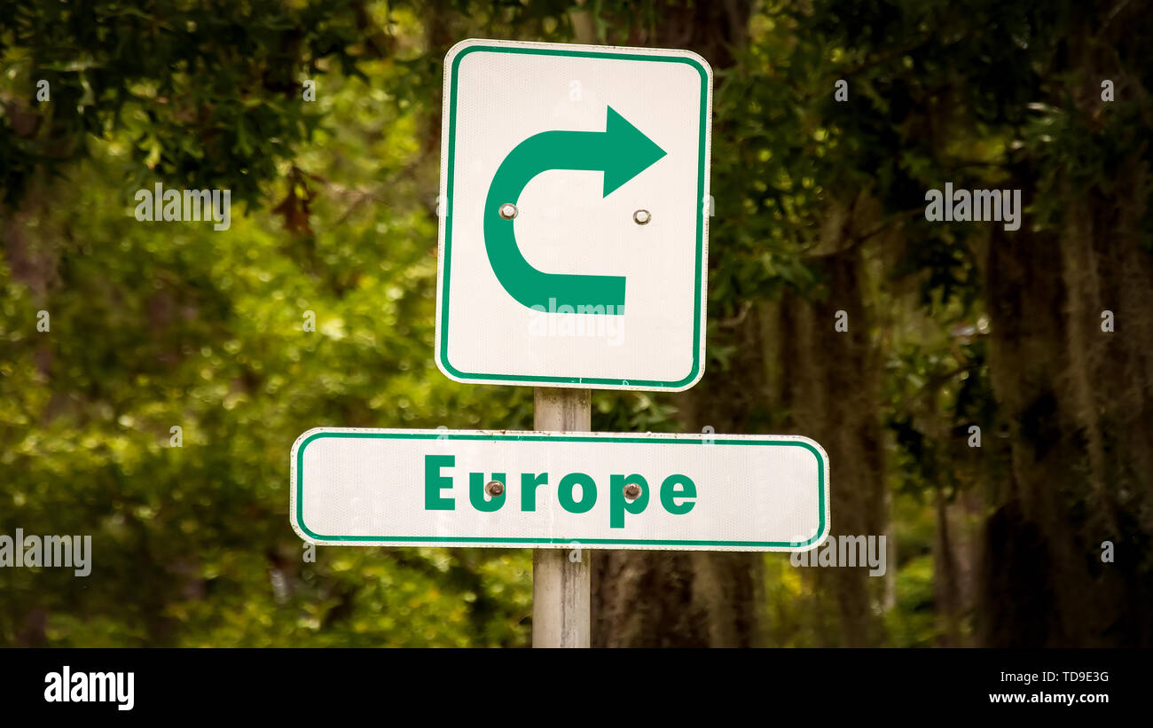 Straßenschild Richtung Weg nach Europa Stockfoto
