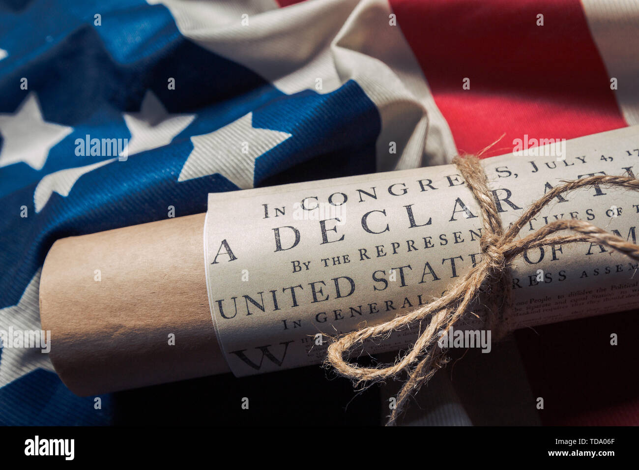 United States Erklärung der Unabhängigkeit auf Betsy Ross Flagge Stockfoto