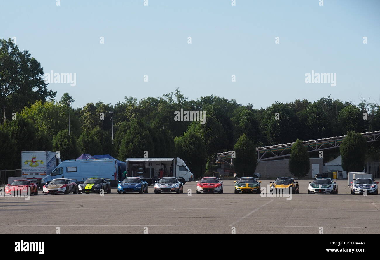 MONZA, Italien - 13. Juni, 2019: Auto Lotus Parade in eckigen von: Autodromo Nazionale Monza, eine Rennstrecke in der Nähe von Monza entfernt, im Norden von Mailand, i Stockfoto