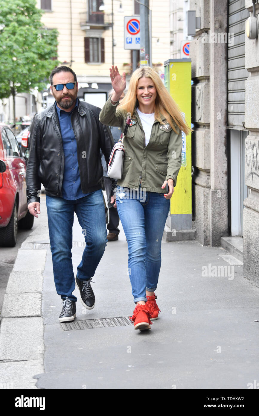 Michelle Hunziker in Mailand, Italien: Mailand, Italien Wann: 13. Mai 2019 Credit: IPA/WENN.com ** Nur für die Veröffentlichung in Großbritannien, den USA, Deutschland, Österreich, Schweiz ** verfügbar Stockfoto