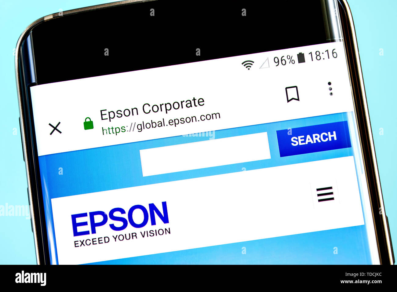 Berdyansk, Ukraine - 8. Juni 2019: Seiko Epson Website Homepage. Seiko Epson Logo sichtbar auf dem Bildschirm des Telefons, Illustrative Editorial Stockfoto