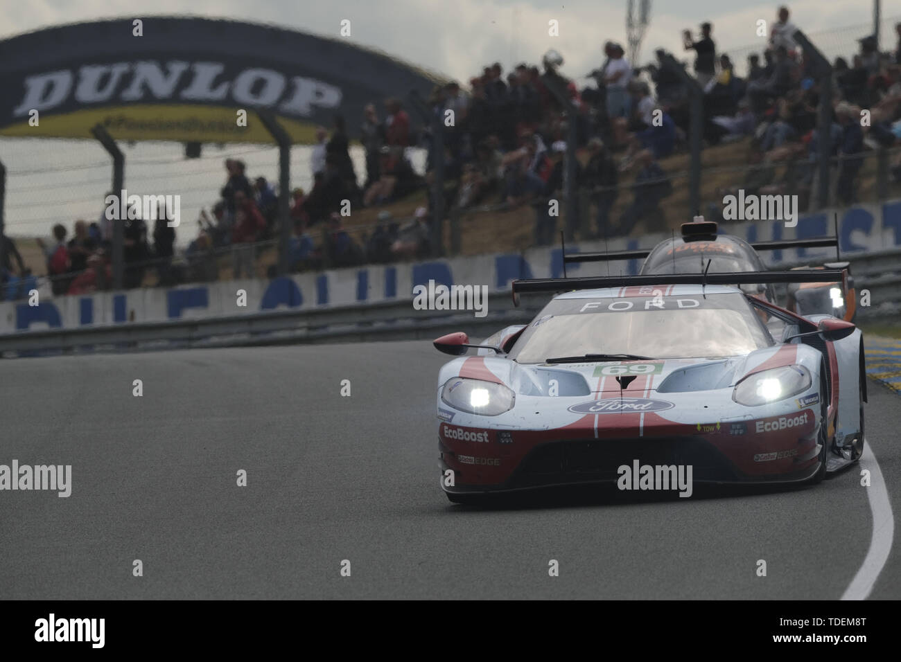 Von Le Mans, Sarthe, Frankreich. 15 Juni, 2019. Ford Chip Ganassi Team USA FORD GT Fahrer Ryan Briscoe (Australien) in Aktion bei der 87. Auflage der 24 Stunden von Le Mans die letzte Runde der FIA World Endurance Championship an der Sarthe Stromkreis in Le Mans - Frankreich Quelle: Pierre Stevenin/ZUMA Draht/Alamy leben Nachrichten Stockfoto