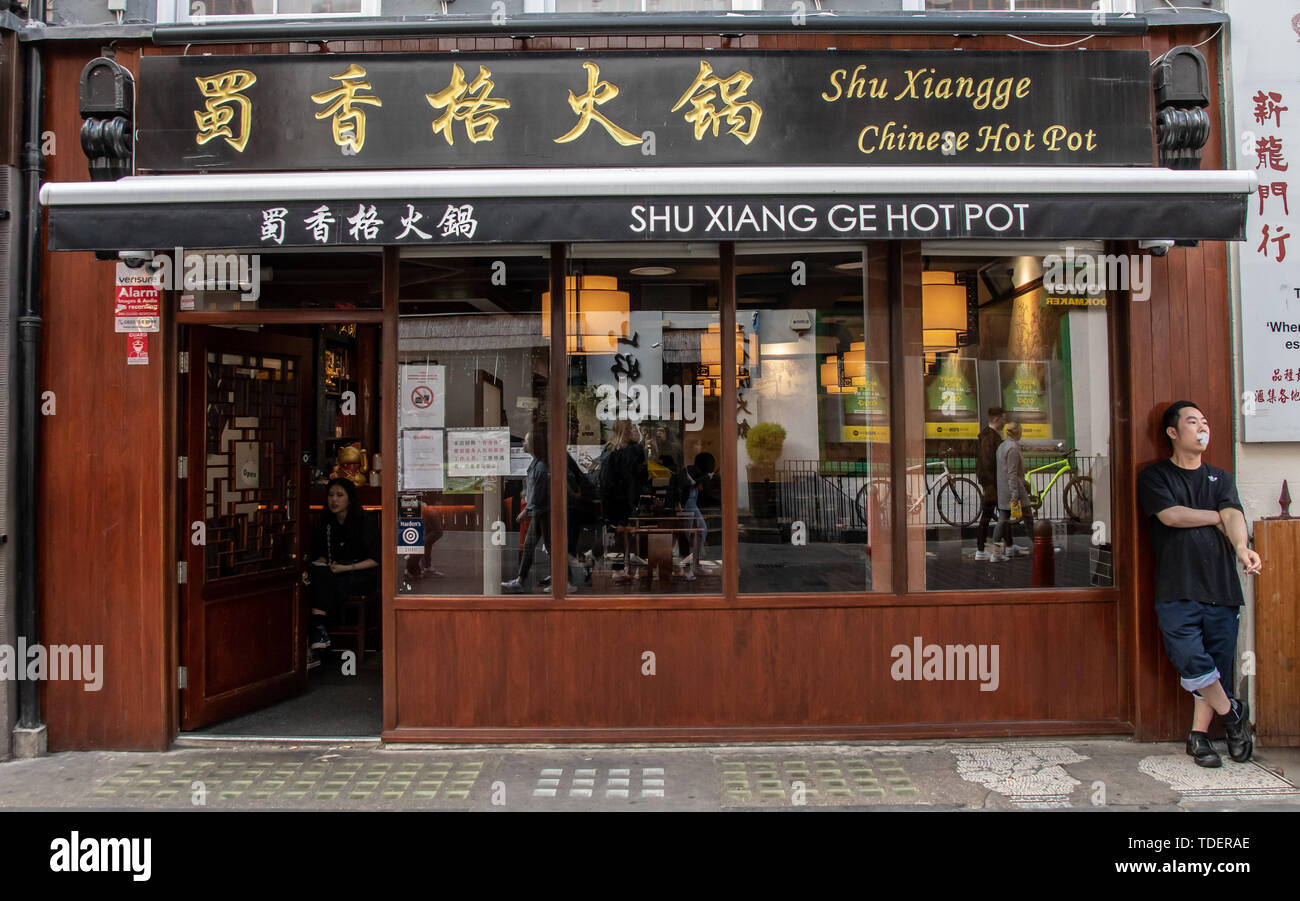 Hot Pot und Hong Kong Restaurant In Chinatown Stockfotos und bilder