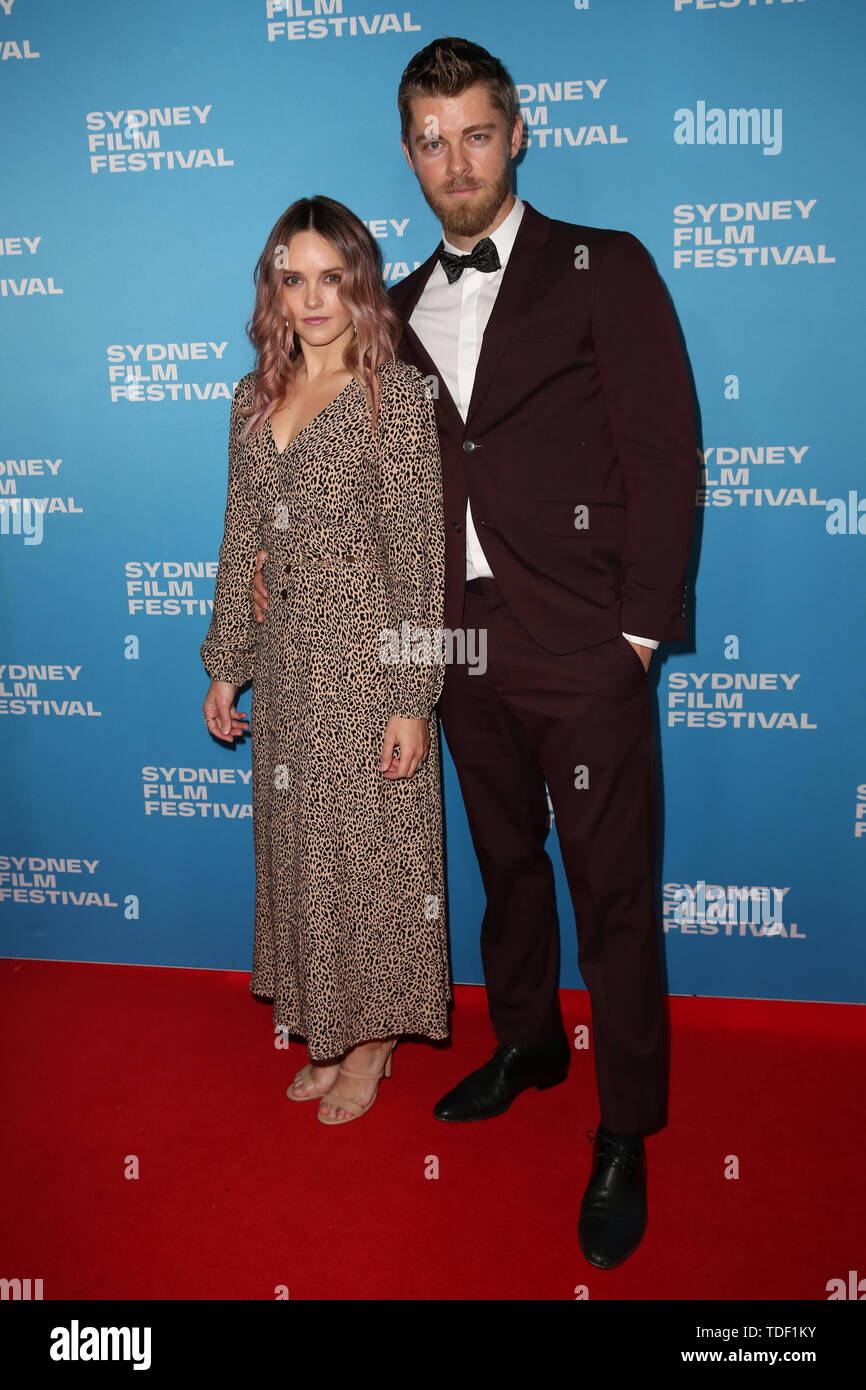 Rebecca Breeds Stockfotos Und Bilder Kaufen Alamy
