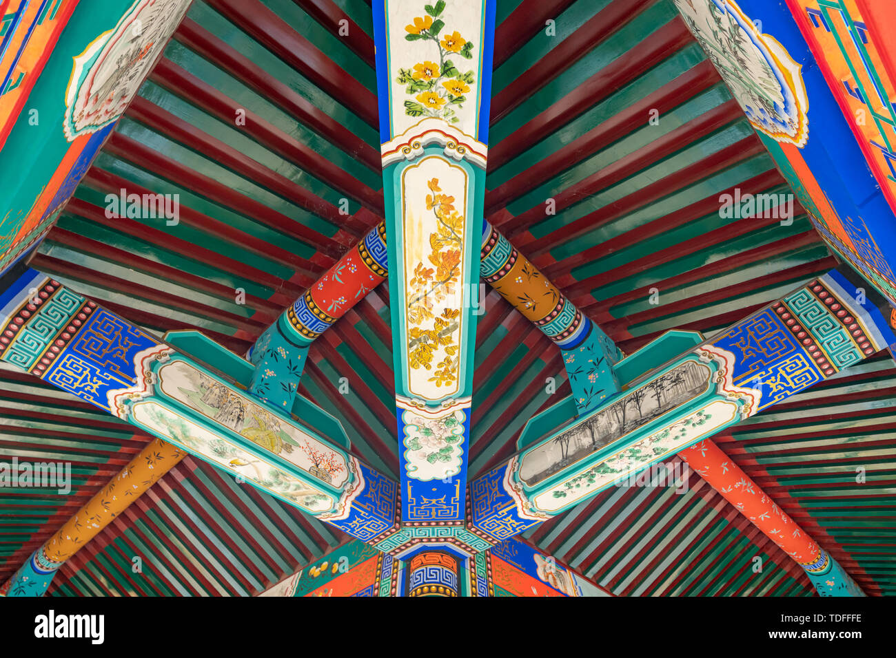 Innere Blick auf den Pavillon des Konfuzius kulturelle Stadt, suixi County, Provinz Guangdong Stockfoto