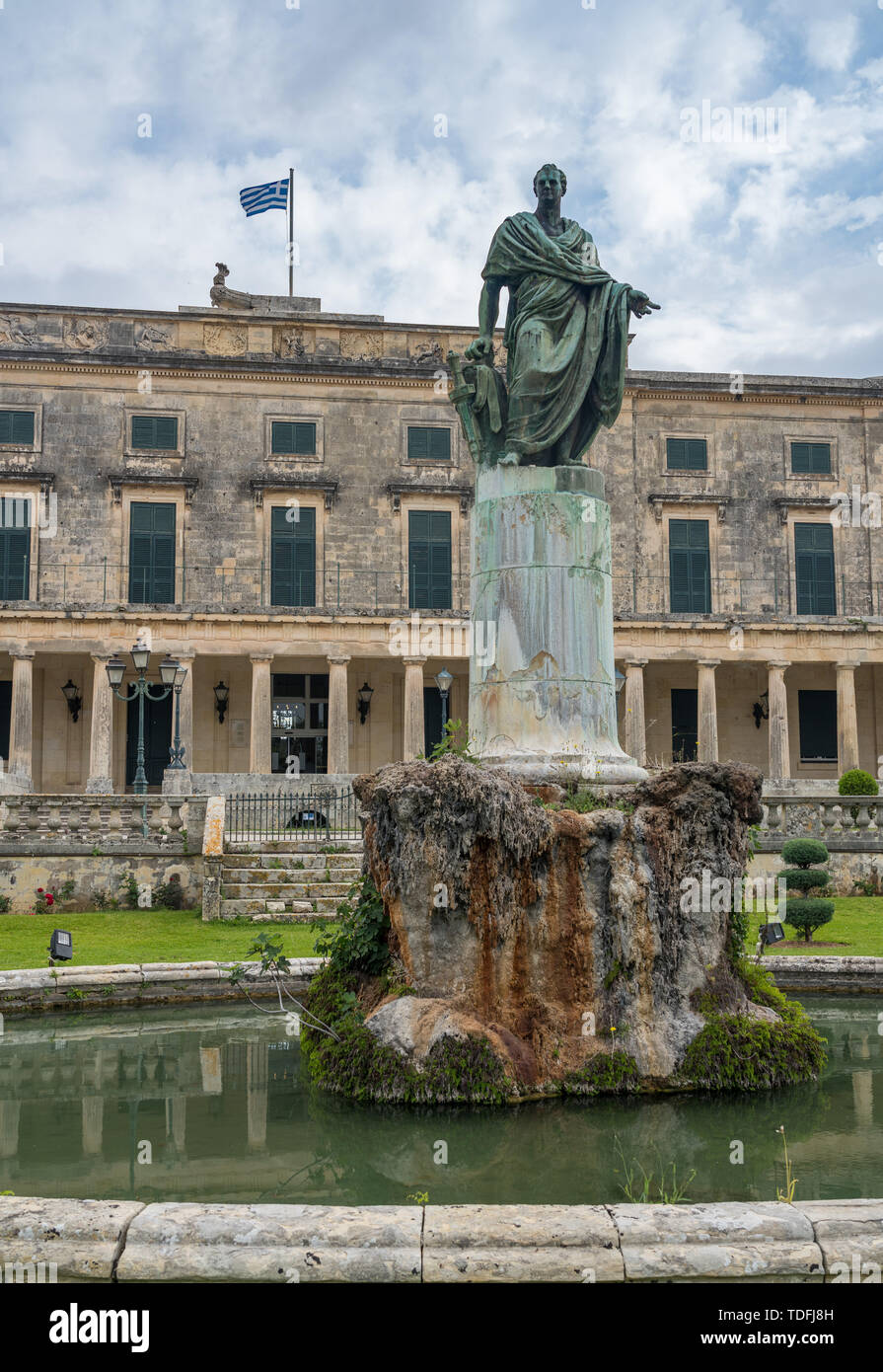 Statue von Sir Frederick Adam außerhalb Museum in Korfu Stockfoto