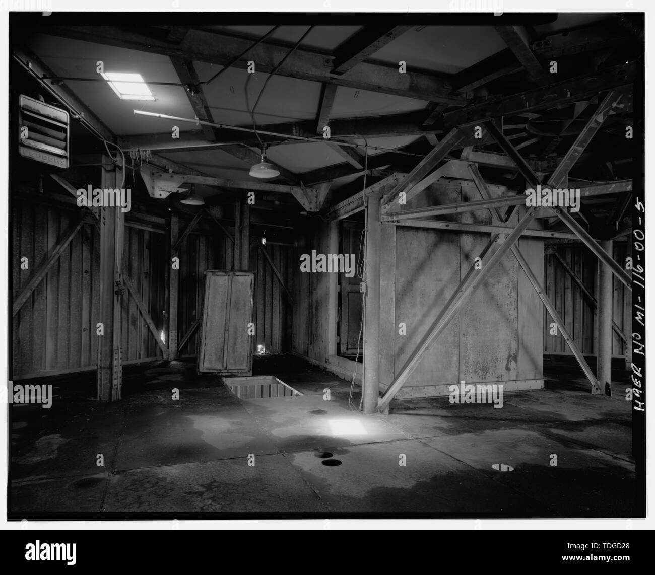 Norden ANSICHT INNENRAUM ZWEITE ETAGE - Selfridge Feld, Gebäude Nr. 1041, westlich von E Straße, nördlich von D Street, Mount Clemens, Macomb County, MI Stockfoto