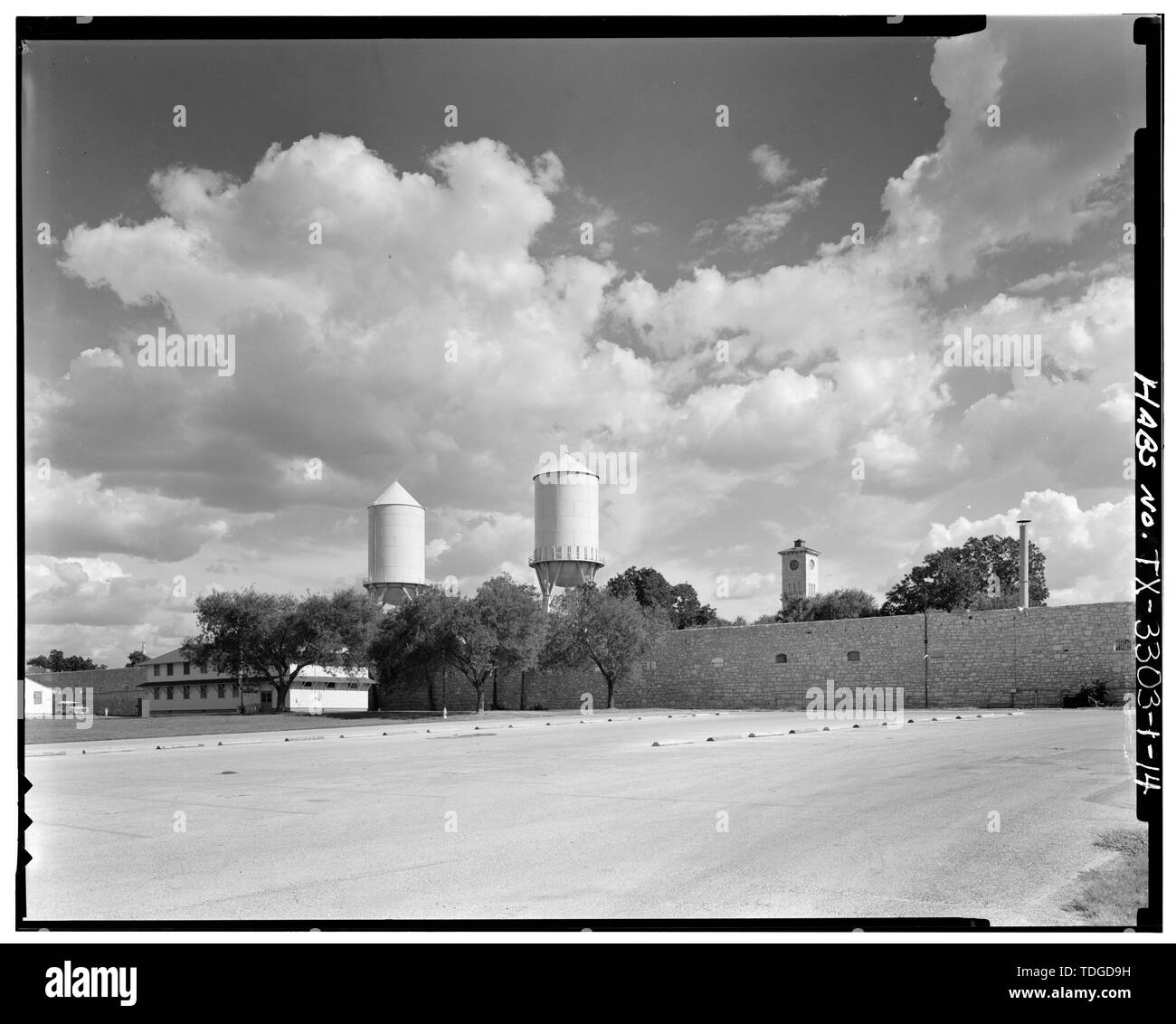 Nordwand, Nordseite, WEST ABSCHNITT - Fort Sam Houston, San Antonio Quartermaster Depot, Nordwesten von New Braunfels Avenue und Grayson Street, San Antonio, Bexar County, TX Stockfoto