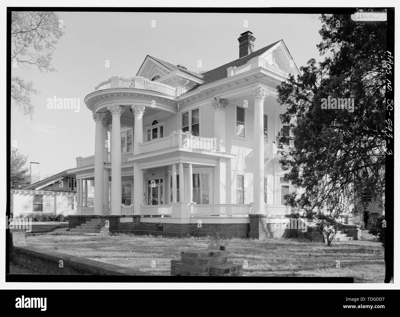 Nordosten (vorne) und nordwestlichen Seite HÖHE, Blick nach Süden - Joseph Banks House, 104 Dantzler, Saint Matthews, Calhoun County, SC, Banken, Joseph; Cary, Brian, Sender Stockfoto