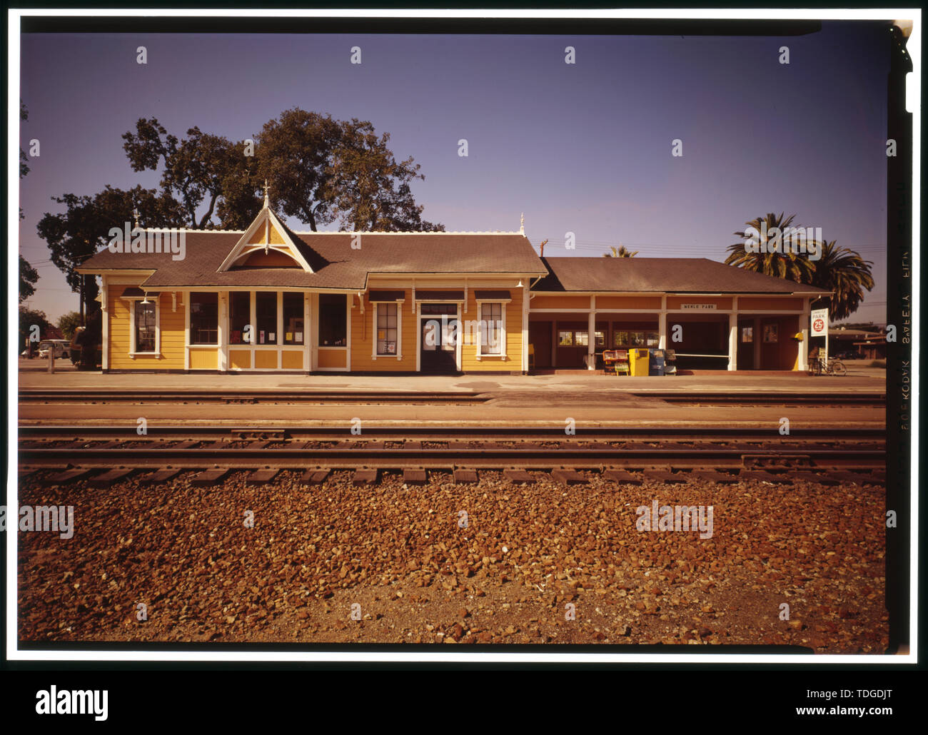 Nordosten (TRACK) - San Francisco und San Jose Railroad Station, 1100 Merrill Street, Menlo Park, San Mateo County, CA Stockfoto