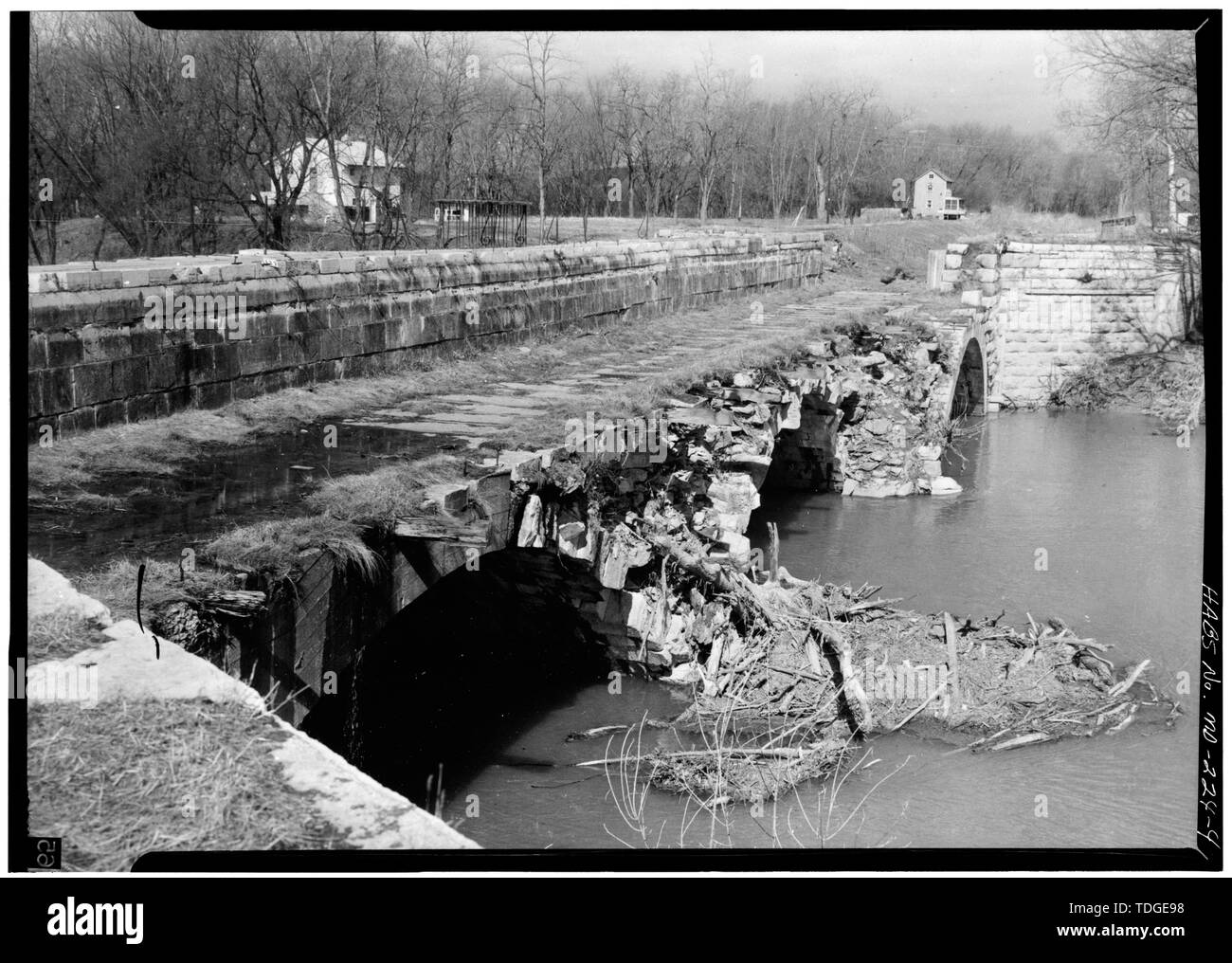 Nordosten ELEVATION, SCHRÄGANSICHT mit Gehweg - Chesapeake und Ohio Canal, Conococheague Creek Aquädukt, 99,8 Meilen über Tidewater, Laibach, Washington County, MD; Boucher, Jack E, Fotograf; Keune, R V, delineator Stockfoto