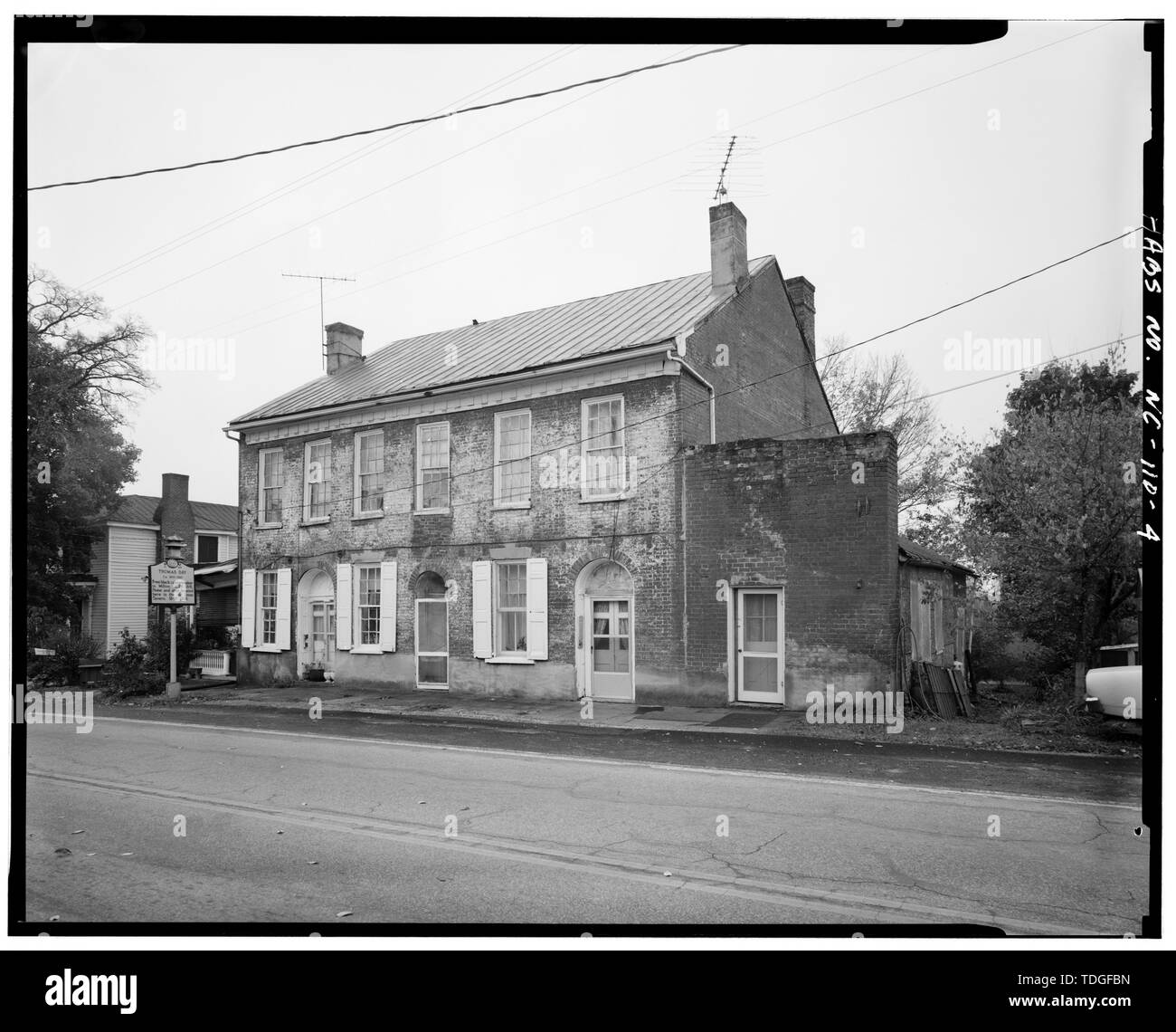 Nordosten ANSICHT NEBEN DER NORDSEITE - Union Tavern, Hauptstraße zwischen Lee Street und Farmer's Alley, Milton, Caswell County, NC Stockfoto
