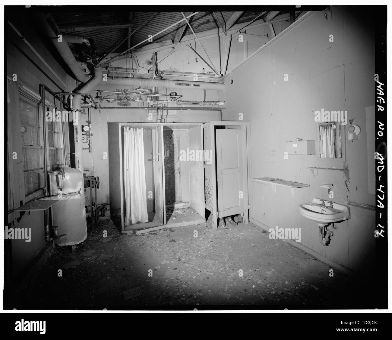 Nordosten Zimmer, Blick nach Osten - Aberdeen Proving Ground, Weißer Phosphor, nordwestliche Ecke Hoadley und Magnolia Straßen, Aberdeen, Harford County, MD; Chemische Kriegsführung Service, Architekten Stockfoto