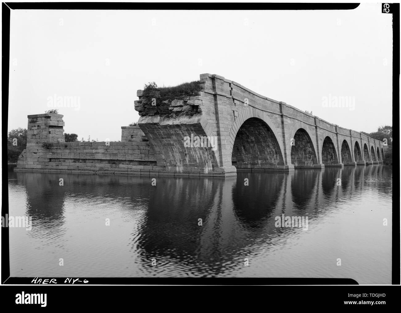 Nordosten von Norden. - Erie Canal (erweiterten), Schoharie Creek Aquädukt, Spanning Schoharie Creek, Fort Hunter, Montgomery County, NY Stockfoto
