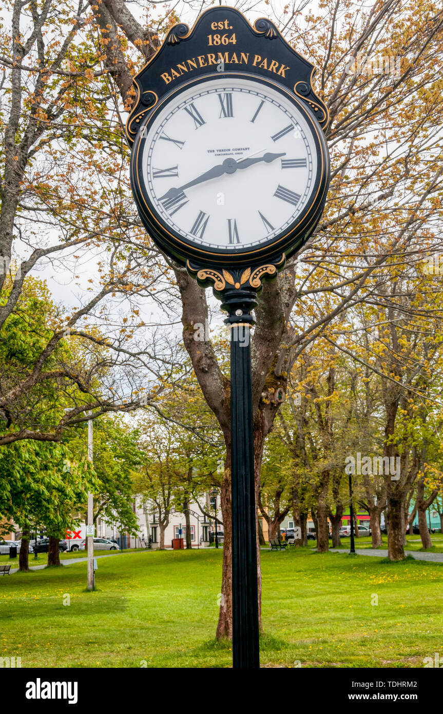 Die Uhr in Bannerman Park, St. John's, Neufundland. Stockfoto