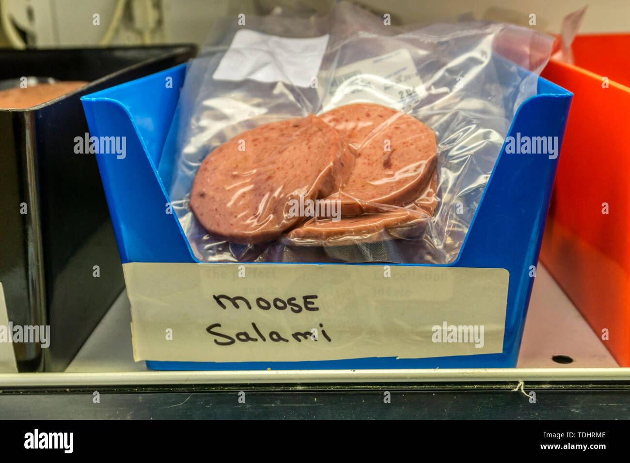 Elch Salami für Verkauf in bidgood's Supermarkt, Neufundland - eine lokale Spezialität. Stockfoto