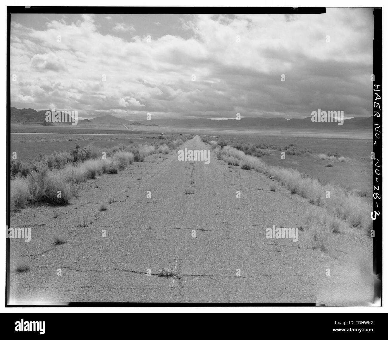 Überblick über die AUTOBAHN UND DIE EINSTELLUNG ZU nördlich, südlich von Studie - Lincoln Highway, 3 Meile südlich von Business Segment I-80 und ALT 93 Kreuzung, West Wendover, Elko County, NV Stockfoto