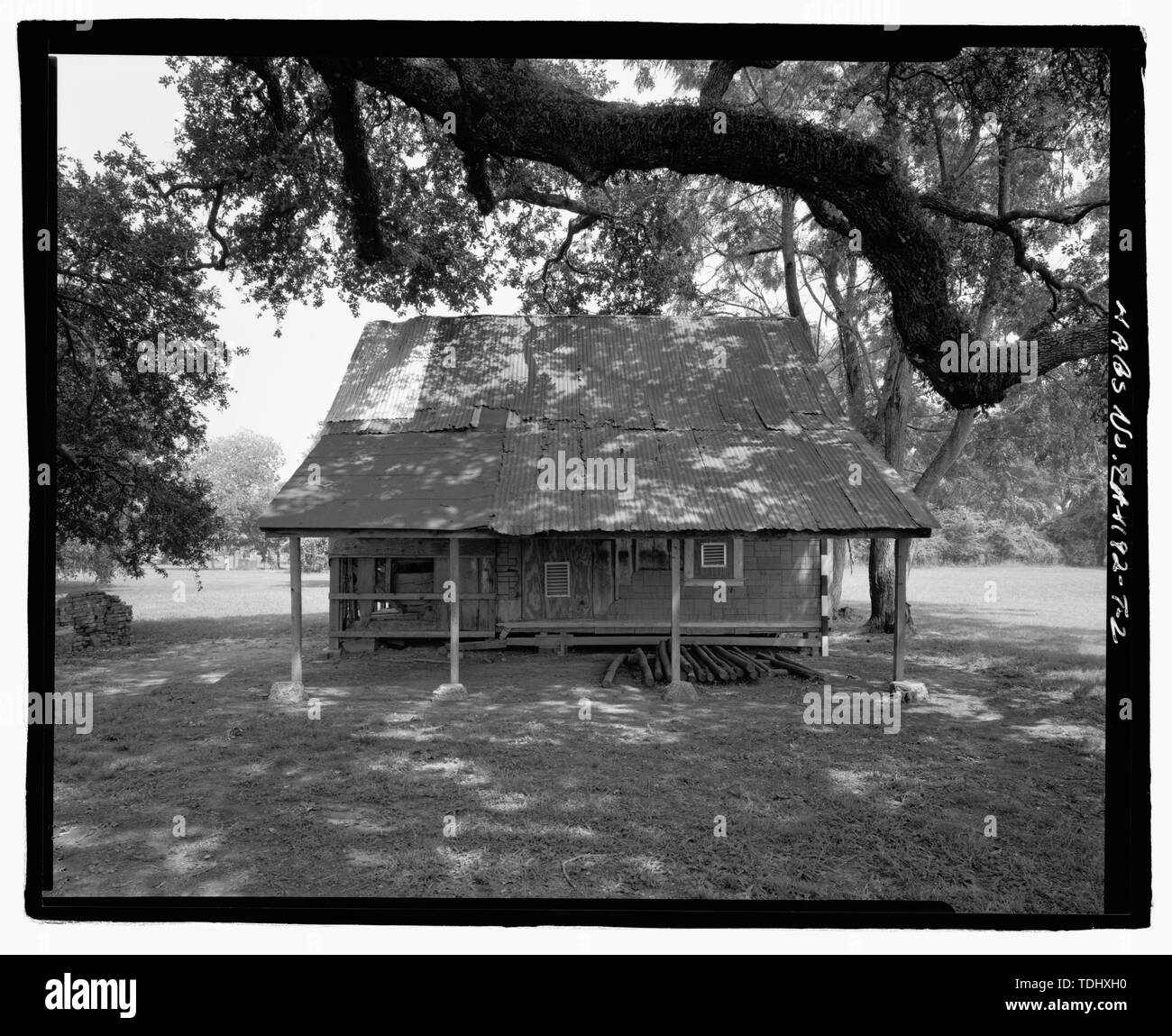 - Oakland Plantage, Haus Tenant, Route 494, Bermuda, Natchitoches Parish, LA; Oakland Plantage - auf Cane River Lake und Route 494, in der Nähe von Bermuda Natchitoches, in Natchitoches Parish, Louisiana. Innerhalb der NPS-Cane River National Heritage Area. Bild: HABS-historischen amerikanischen Gebäuden Umfrage von Louisiana. Calloway, Deborah, Sender; Buono, Jon ein, Fotograf Stockfoto