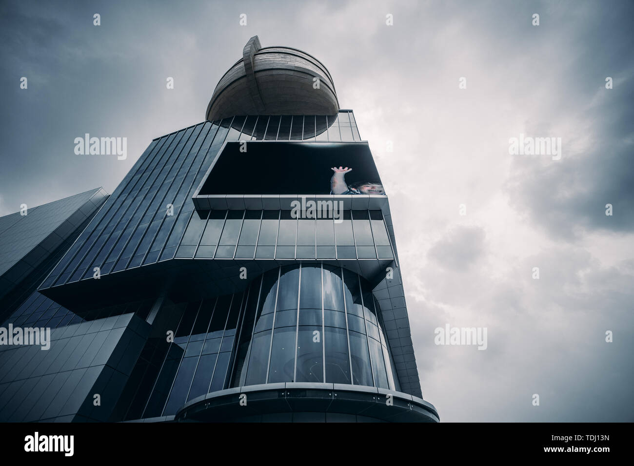 Architektur Himmel und Glas, Stadt, Gebäude, moderne Bürogebäude, Wolkenkratzer, kommerzielle Zukunft, niemand in der Stadt Hochhaus, Downtown, Reflexion, Windows high Skyline und moderne Stadt aussehen Stockfoto