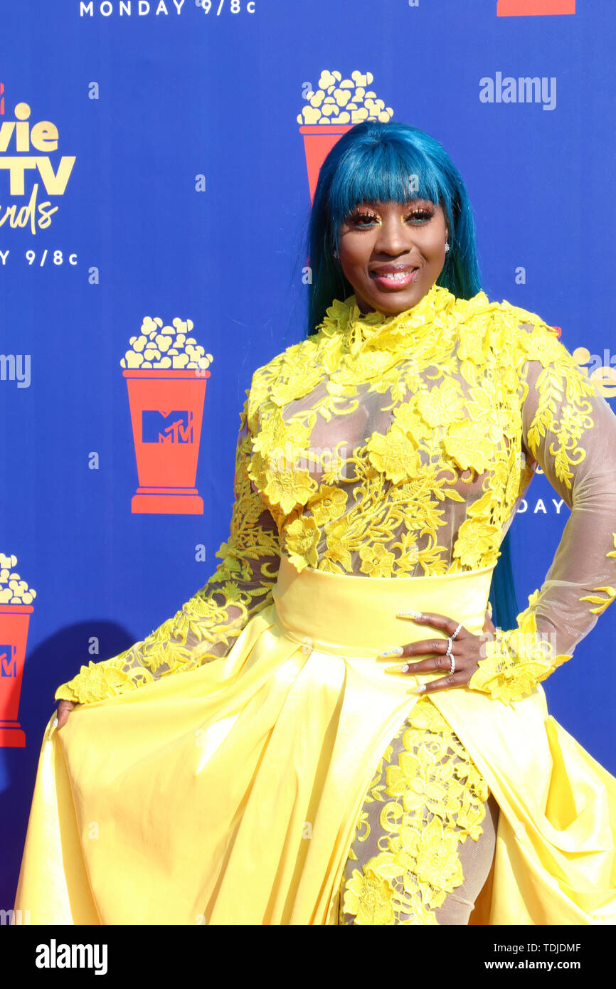 Juni 15, 2019 - Santa Monica, CA, USA - LOS ANGELES - 15.Juni: Gewürz, Gnade Latoya Hamilton an der 2019 MTV Movie & TV Auszeichnungen bei den Barker Hangar am 15. Juni 2019 in Santa Monica, CA (Credit Bild: © Kay Blake/ZUMA Draht) Stockfoto