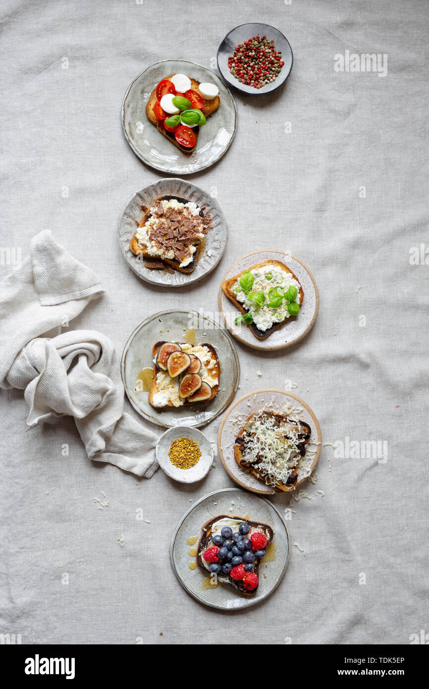 Vegetarische offenes Gesicht Sandwich Sortimente Stockfoto