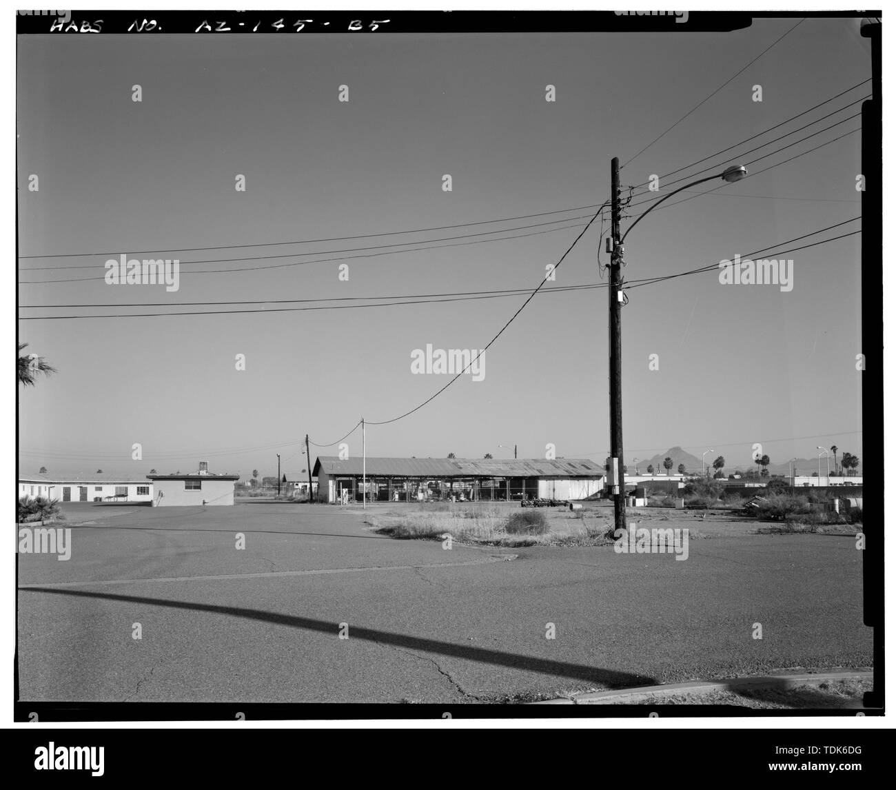 Allgemeine Ansicht von Südosten (Osten) - Phoenix Indian School, Dairy-Milking Schuppen, nordöstliche Ecke der zentralen Allee und Indian School Road, Phoenix, Maricopa County, AZ Stockfoto