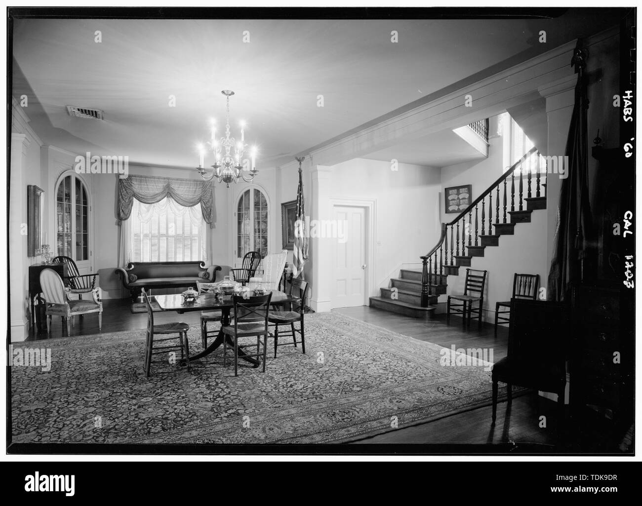 Oktober 2, 1960 renoviert WOHNZIMMER (nach Südwesten) - McElroy House, 2645 Gough Street (verschoben), San Francisco, San Francisco County, CA Stockfoto