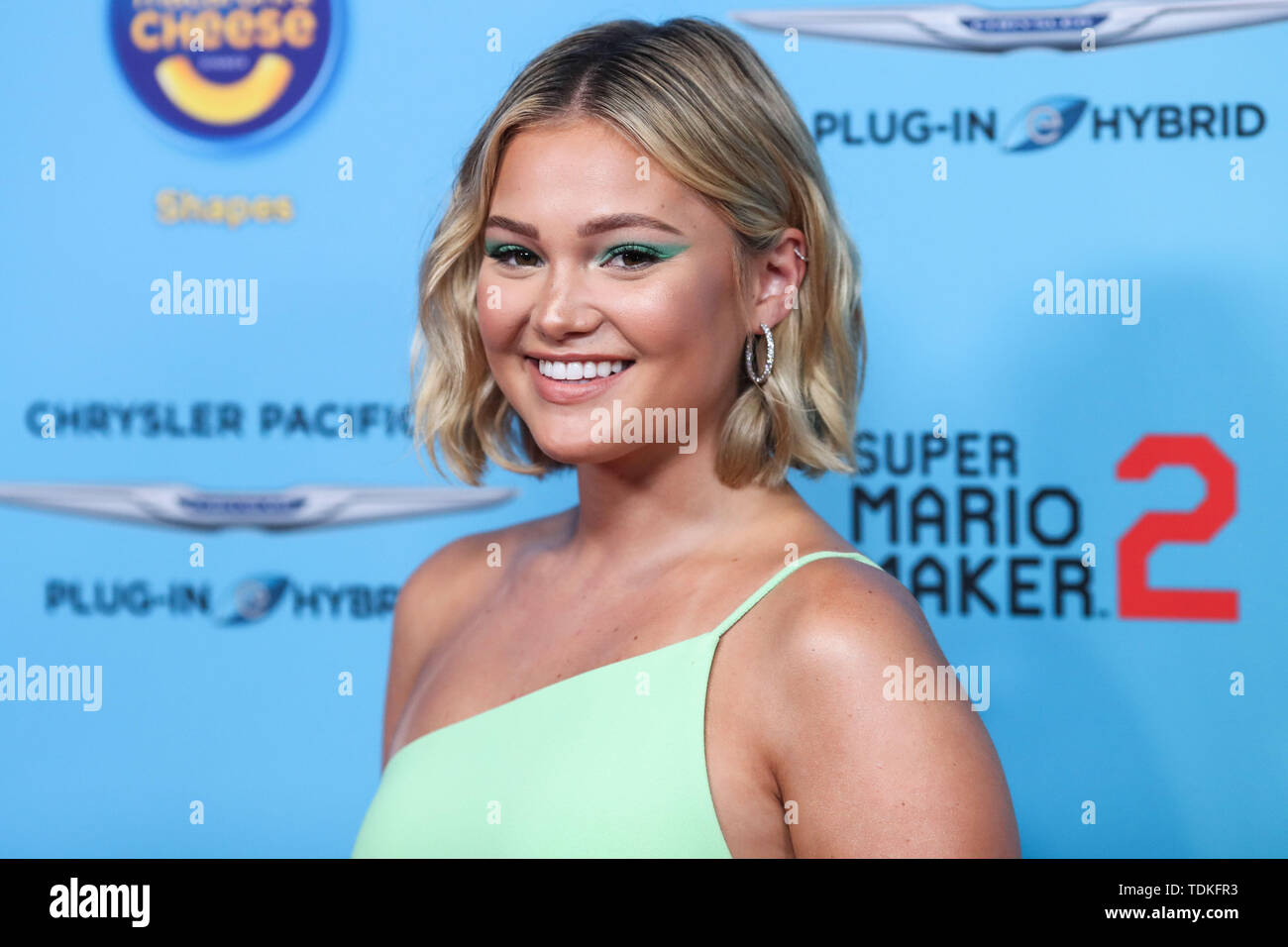 STUDIO CITY, LOS ANGELES, Kalifornien, USA - 16. Juni: Schauspielerin Olivia Holt kommt an der 2019 ARDYs: ein Radio Disney Musik Feier (2019 Radio Disney Music Awards) an der CBS Studio Center - Radford Studios am 16. Juni 2019 in Studio City, Los Angeles, Kalifornien, USA. (Foto von Xavier Collin/Image Press Agency) Stockfoto