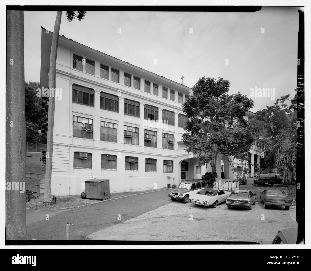 Schräg vorne, nach Südwesten. - Gorgas Krankenhaus, Isolierstation, Culebra Road, Balboa Park, ehemaliger Panama Canal Zone, CZ Stockfoto