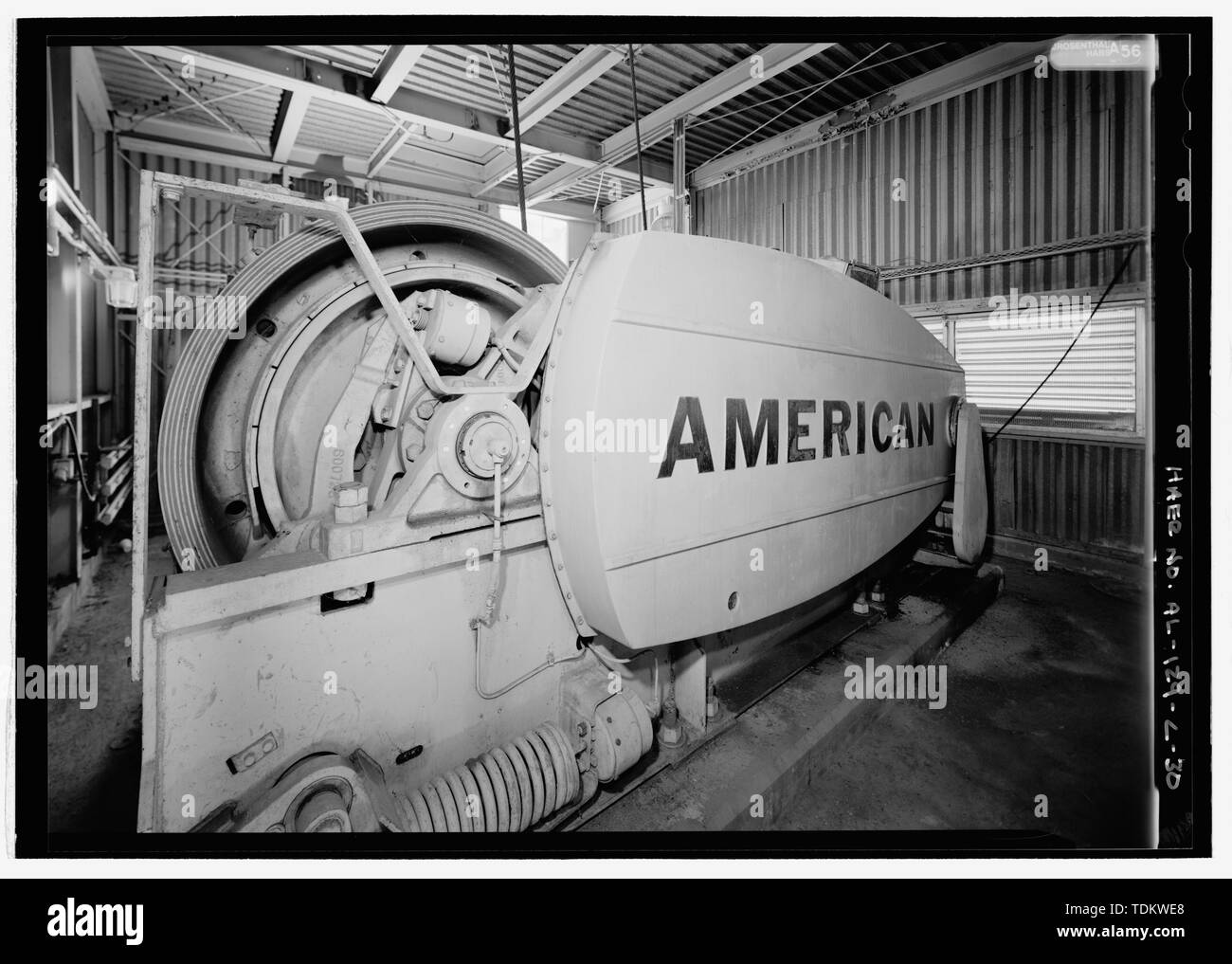 Schrägansicht von 175 tonne Hoist Motor. - Marshall Space Flight Center, Saturn V Dynamic Test Facility, Osten Prüfraum, Huntsville, Madison County, AL Stockfoto