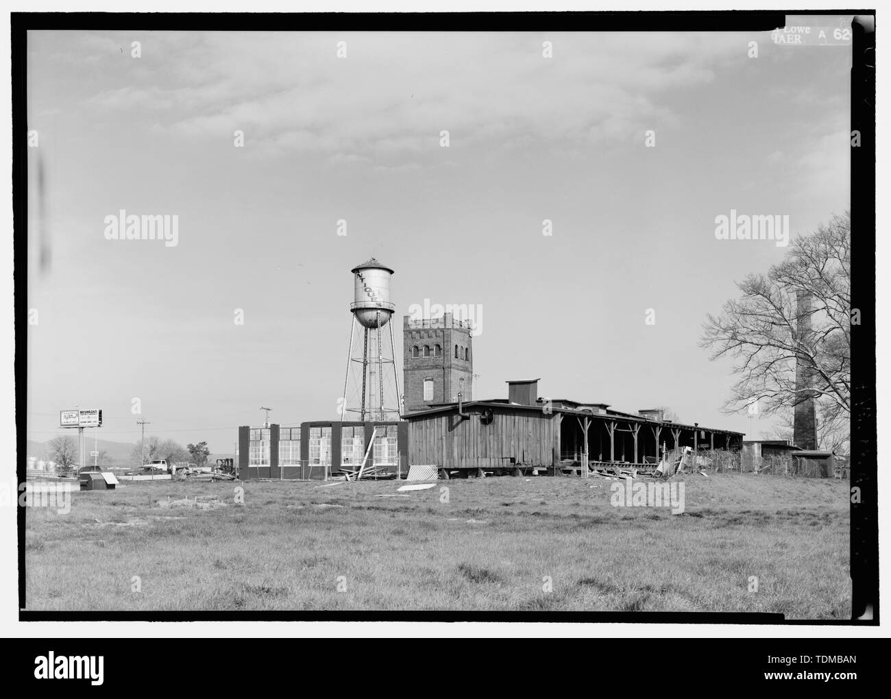 Perspektive aus Südwesten. - Blue Spring Cotton Mill, Route 20, Oxford, Calhoun County, AL Stockfoto