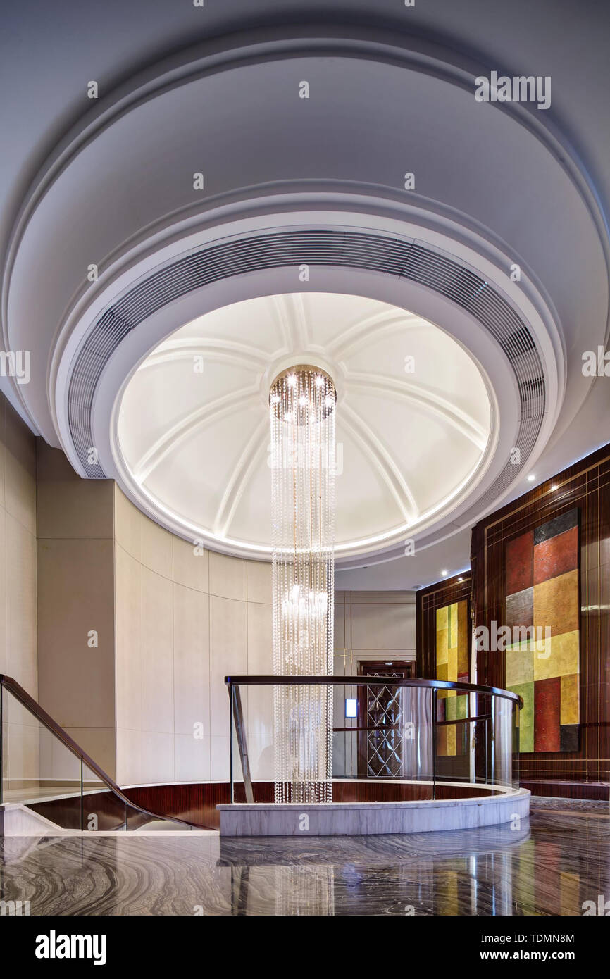 Architektur, Inneneinrichtung, Interieur, keinen Menschen, Gebäude, Haus, Zimmer, Holz, Luxus, Design (Dekoration), Windows, Museum, Decke, Licht, moderne, Verzierungen (Architektur), Tourismus, Wirtschaft, Backstage, gold Stockfoto