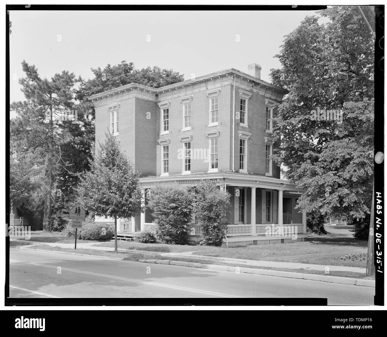 Perspektive der Süd- und Westseite, Blickrichtung Nordost - Howe House, East Dover 100, 11 North State Street, Dover, Kent County, DE Stockfoto