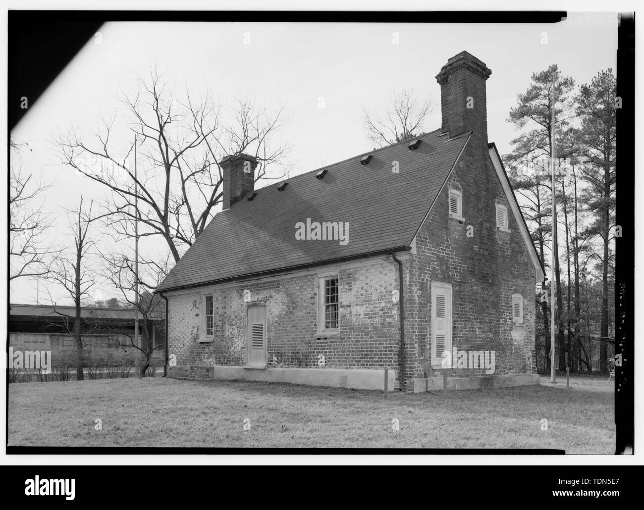 Perspektivische Ansicht des Kiskiack, Blick von Nordosten nach Osten (hinten) Elevation und den Norden Gable End-Kiskiack, Naval Mine Depot, State Route 238 Nähe, Yorktown, York County, VA Stockfoto