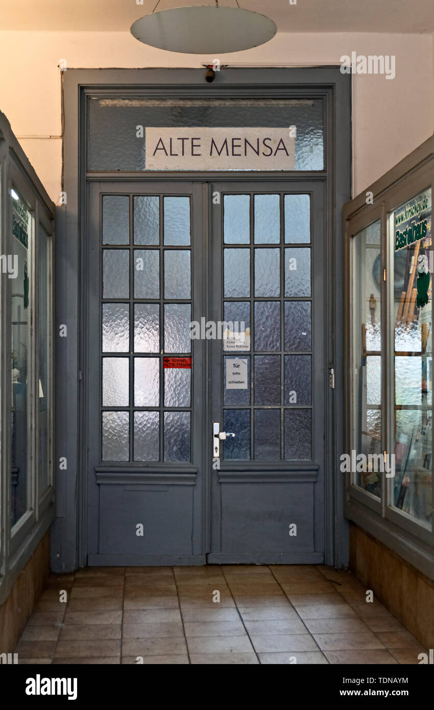 Eingang zum alten Refektorium in Ebsdorfergrund Stockfoto