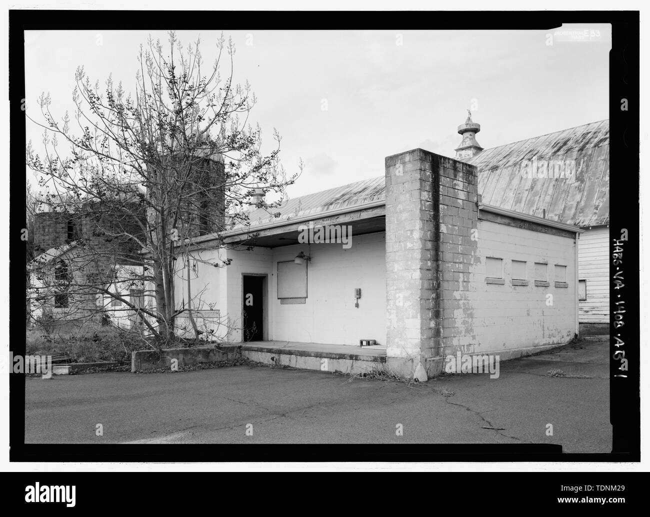 Blick von Süden - Blue Ridge Sanatorium, Gebäude Nr. 1944, Ostseite der ...