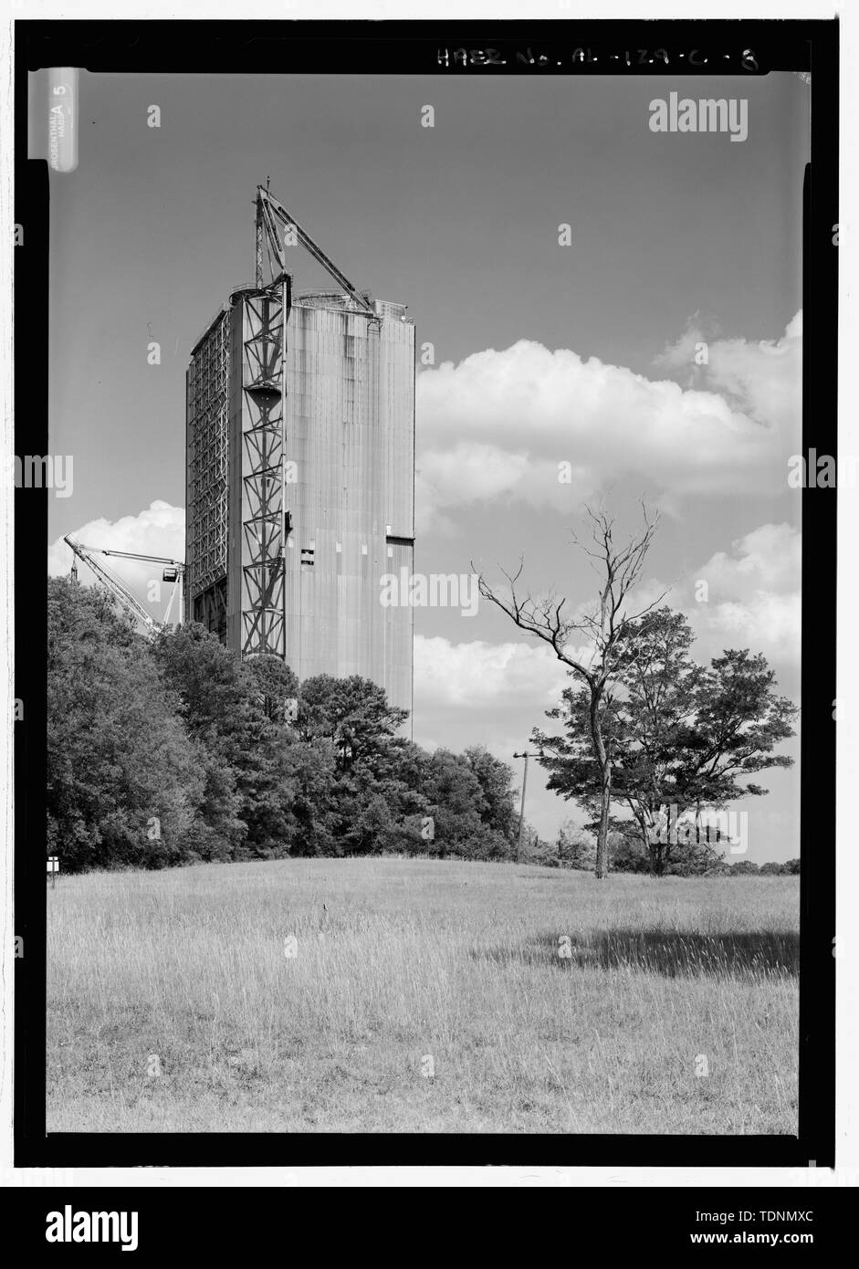 Blick von Westen - Marshall Space Flight Center, Saturn V Dynamic Test Facility, Osten Prüfraum, Huntsville, Madison County, AL Stockfoto