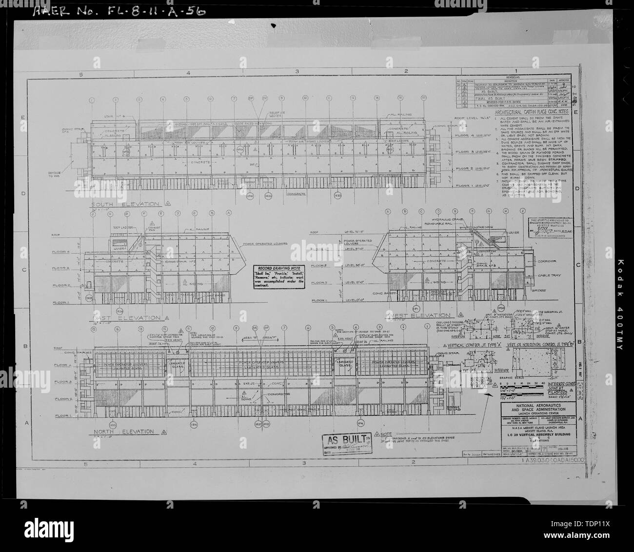 Kopie der Zeichnung. LAUNCH COMPLEX 39. NASA, John F. Kennedy Space Center, Florida. File Nummer 203-100, Urbahn-Roberts - Seelye-Moran, Oktober, 1963. LCC-Erhöhungen. Blatt 29-44 - Cape Canaveral Air Force Station, Launch Complex 39, Launch Control Center, LCC-Straße, östlich von Kennedy Parkway North, Cape Canaveral, Brevard County, FL Stockfoto